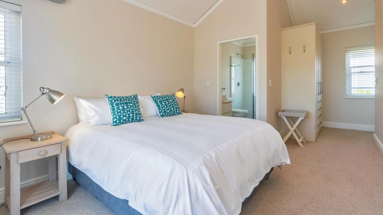 Villa Narnia On Thesen Island Knysna Exterior foto